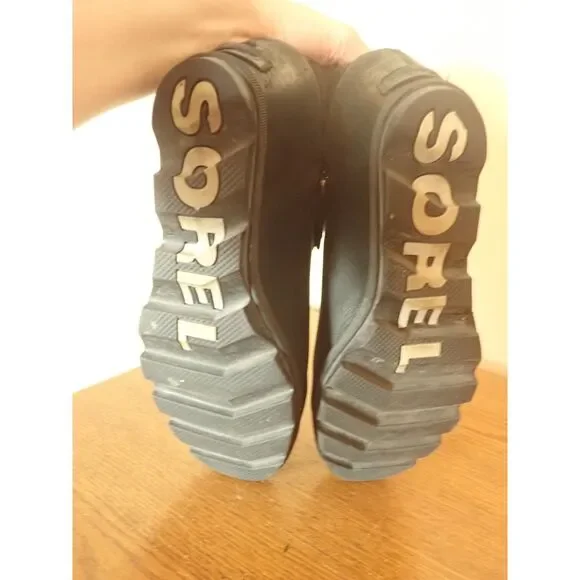 Sorel Joan of Arctic Wedge Women 10 Black Leather Hidden Heel Ankle Bootie - Picture 9 of 10